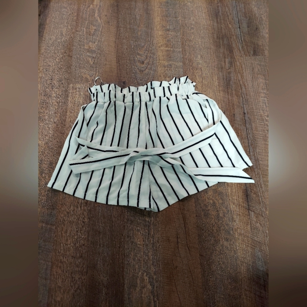 White Small SHEIN Tie Shorts
